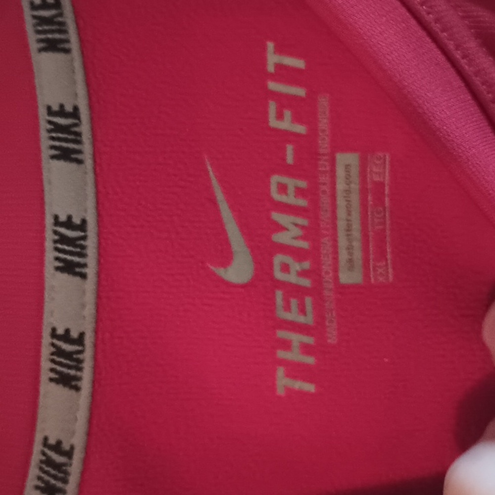 Nike V neck therma-fit sweatshirt - Picture 2 of 7